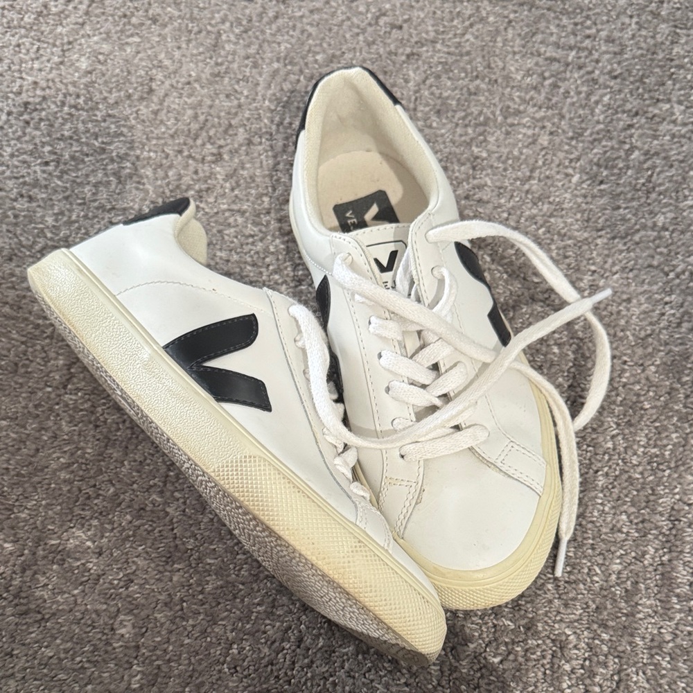 Veja Sneakers